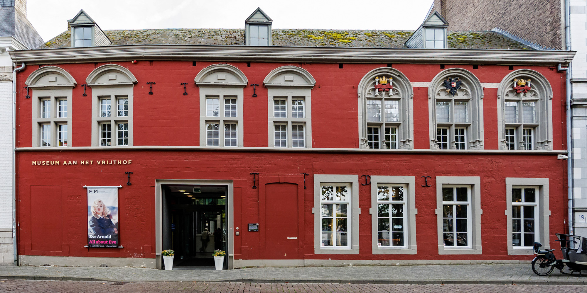 Fotomuseum aan het Vrijthof in Maastricht Fotomuseum aan het Vrijthof in Maastricht