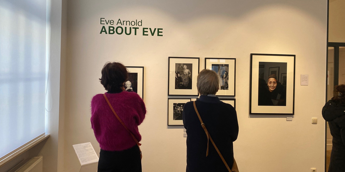 Eröffnung About Eve Besucher innen Foto Sophie Kratzke